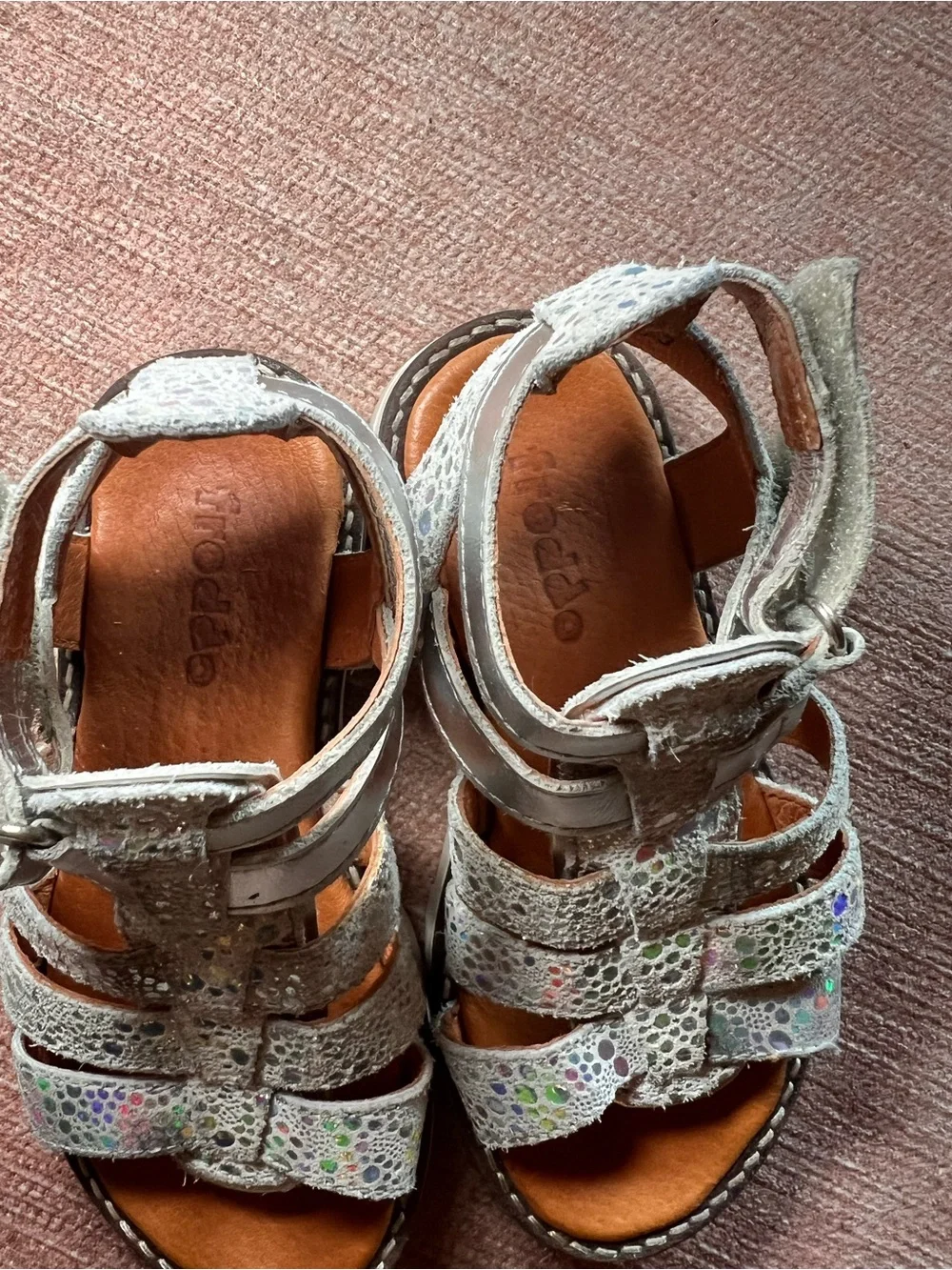 Froddo Leather Silver Holographic Strappy Sandals Size 26 US Kids 9 Pretty